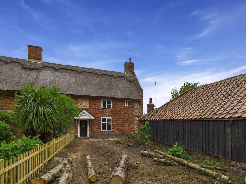 Main image of 3 bedroom Semi Detached House to rent, Manor Farm Cottages, Sloely, NR12