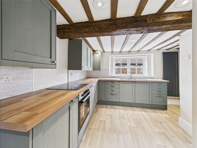 Manor Farm Cottages, 3 bedroom Semi Detached House to rent, £1,500 pcm