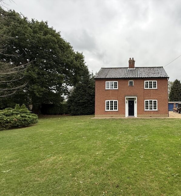 Main image of 3 bedroom Detached House to rent, Union Road, Smallburgh, Norfolk, NR12