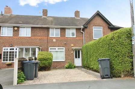 3 bedroom Mid Terrace House to rent