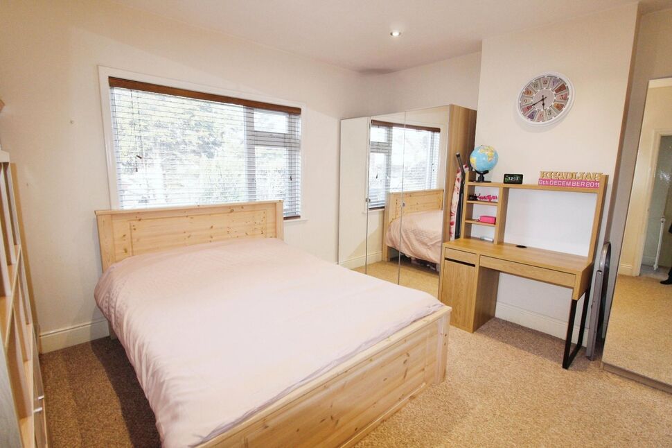 3 bedroom Mid Terrace House for sale, Belchers Lane, Birmingham, B9 £