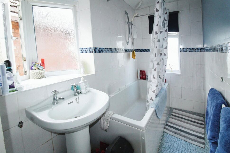 2 bedroom Semi Detached House for sale, Cranes Park Road, Birmingham