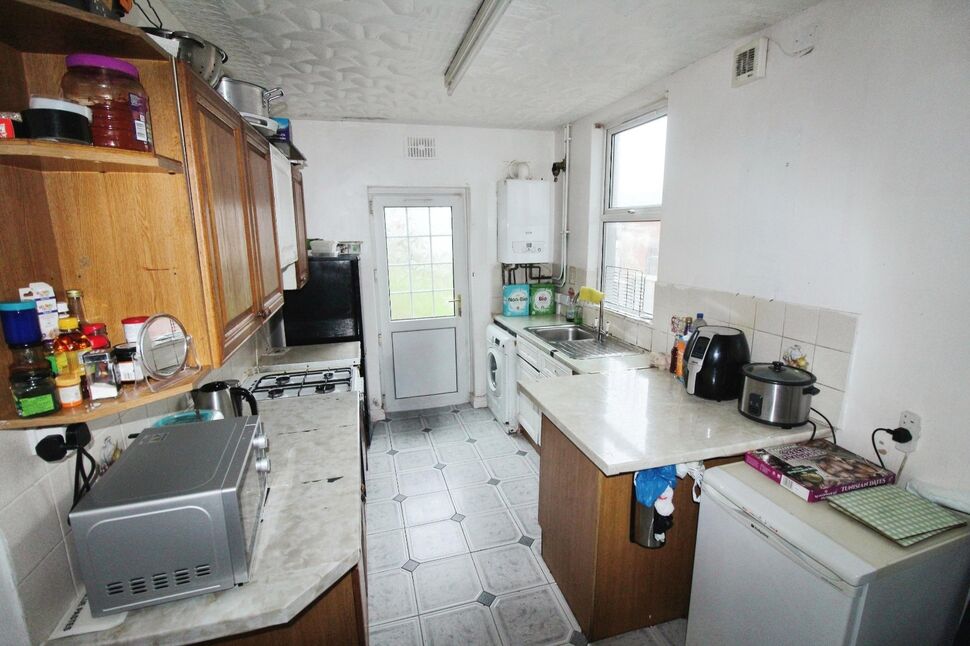 3 bedroom Mid Terrace House for sale, Aubrey Road, Small Heath, B10 £