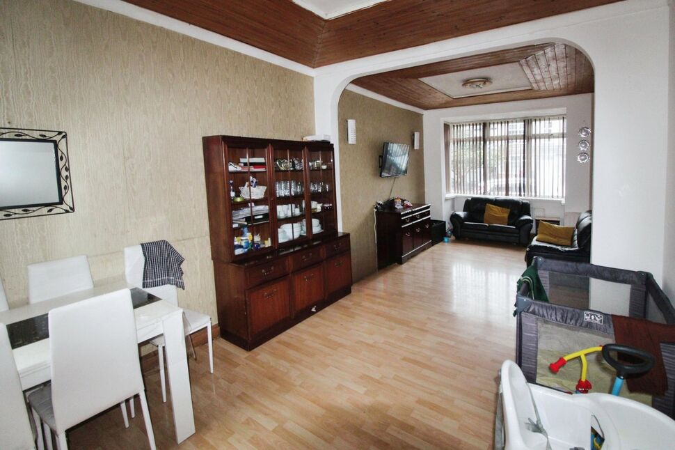 3 bedroom Mid Terrace House for sale, Aubrey Road, Small Heath, B10 £205,000