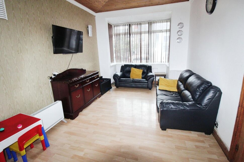 3 bedroom Mid Terrace House for sale, Aubrey Road, Small Heath, B10 £