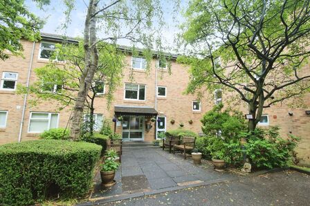 Moat Lane, 1 bedroom  Flat for sale, £40,000