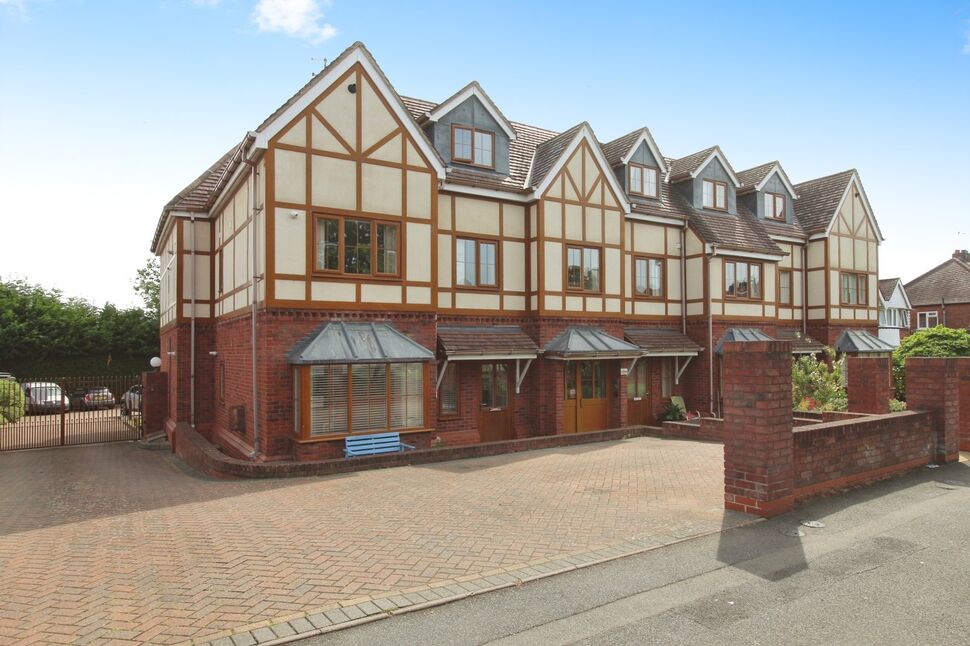 2 bedroom  Flat for sale