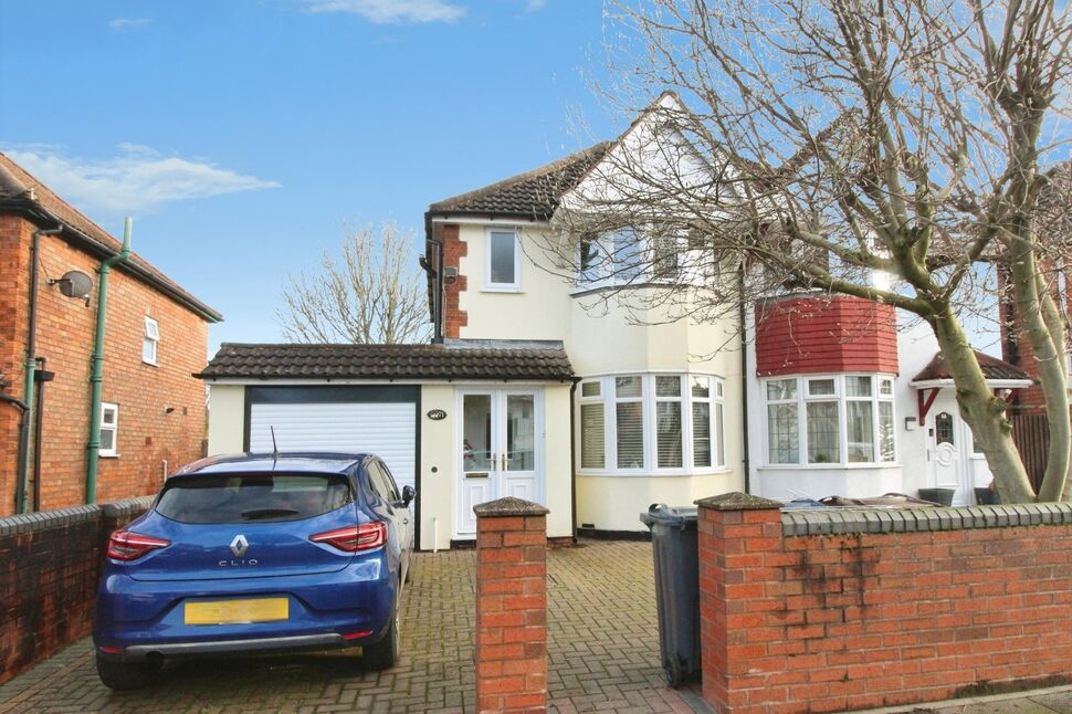 Main image of 3 bedroom Semi Detached House for sale, Charlbury Crescent, Birmingham, West Midlands, B26