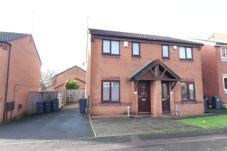 Kennerley Road, 2 bedroom Semi Detached House to rent, &pound;1,050 pcm