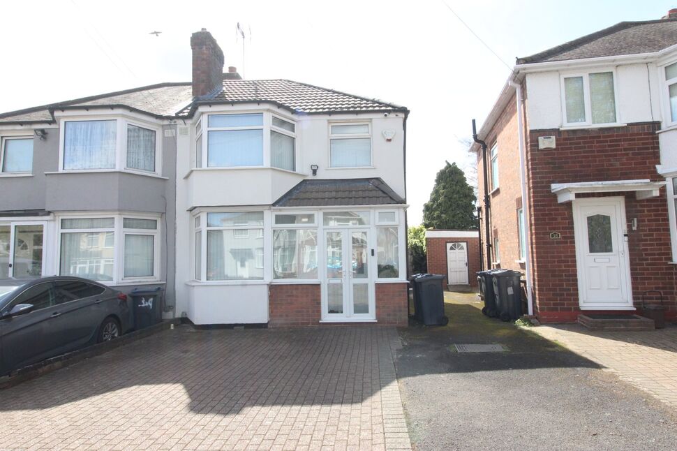 3 bedroom Semi Detached House for sale