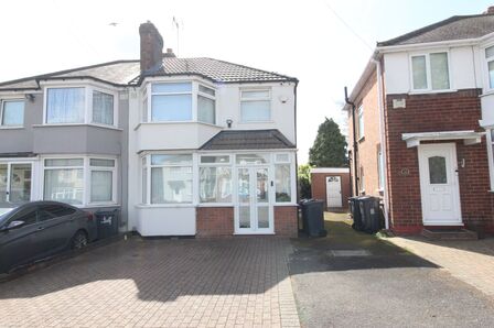 Millington Road, 3 bedroom Semi Detached House for sale, &pound;255,000