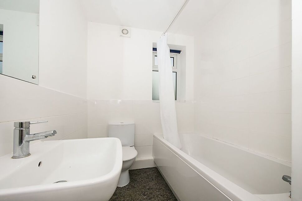 Bathroom / Shower Room / WC