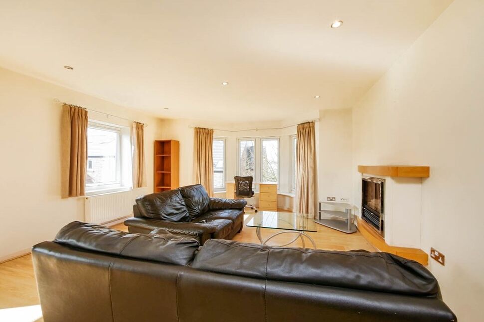 Open Plan Living / Dining Room / Kitchen