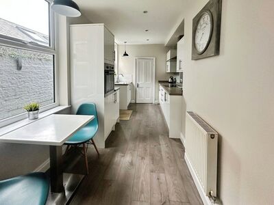 White Cross Road, 1 bedroom Flat to rent, &pound;1,050 pcm