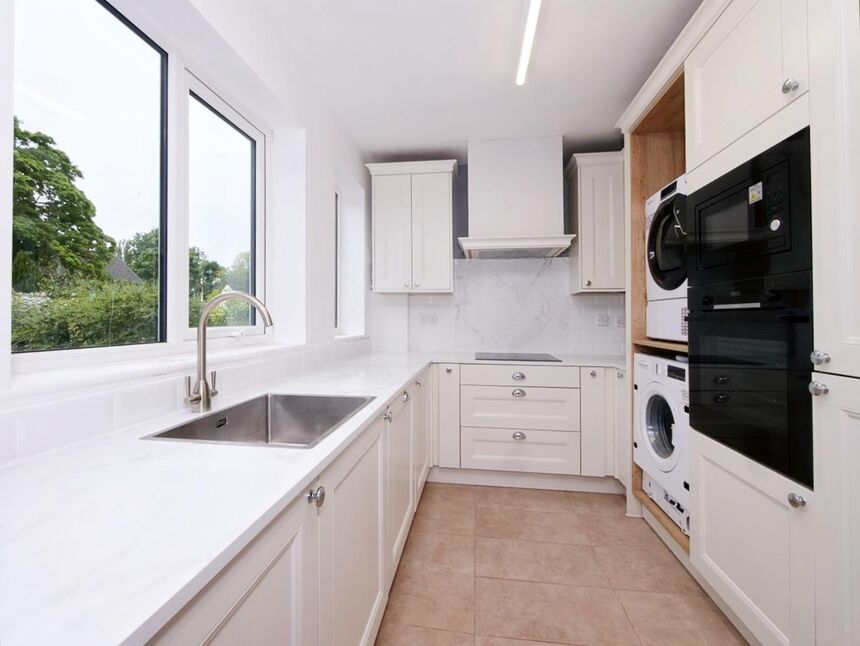 Main image of 2 bedroom Mid Terrace House to rent, Lang Avenue, York, YO10