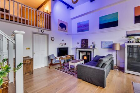 Bishophill House, 1 bedroom  Flat for sale, £300,000