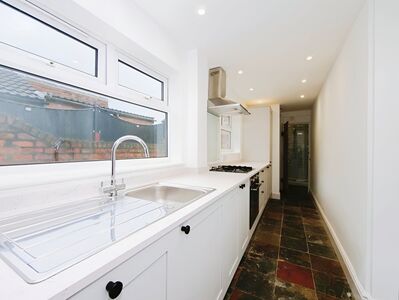 Diamond Street, 2 bedroom Mid Terrace House to rent, £1,395 pcm