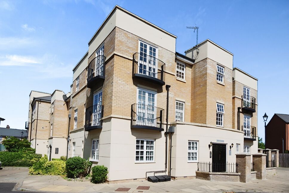 1 bedroom Flat for sale, Hardisty Mews, York, YO26 £170,000