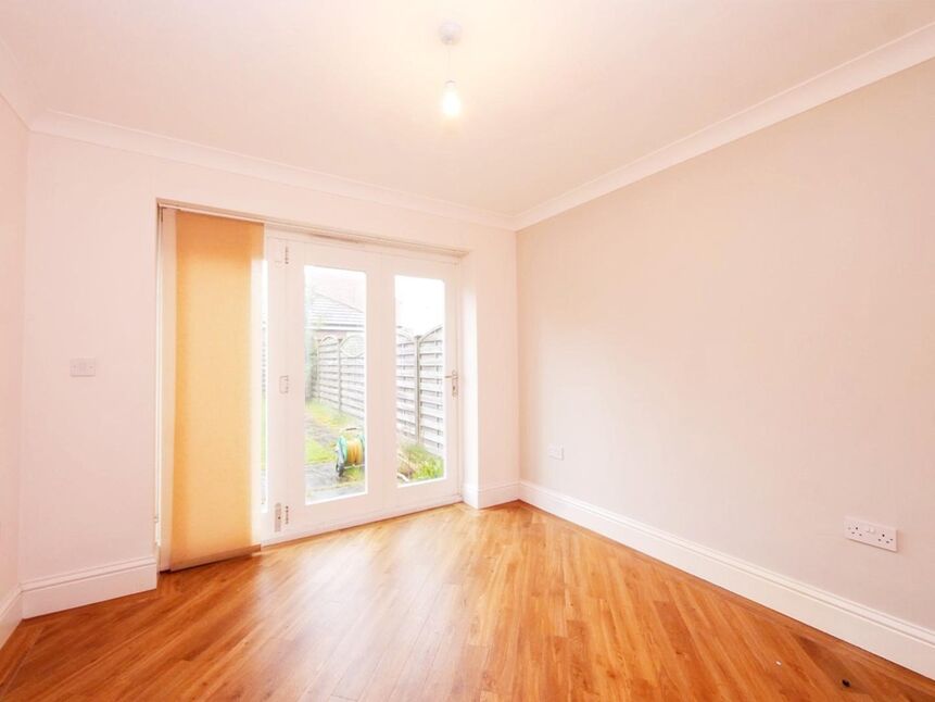 4 bedroom Mid Terrace House to rent, Academy Drive, Dringhouses, YO24