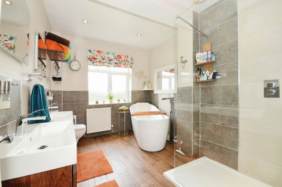 5 bedroom Semi Detached House for sale, Hunters Way, York, YO24 £650,000