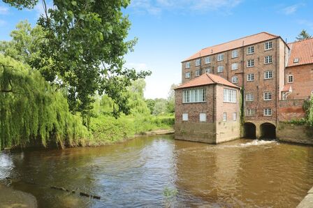 2 bedroom  Flat for sale