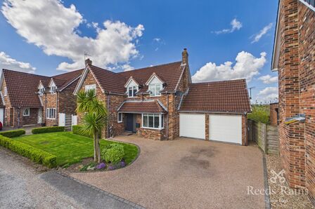Blue Slates Close, 4 bedroom Detached House for sale, &pound;750,000