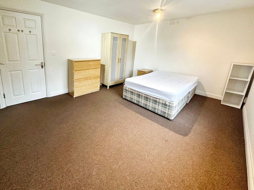 Main image of 1 bedroom  Room to rent, St. Hildas Terrace, York, North Yorkshire, YO31