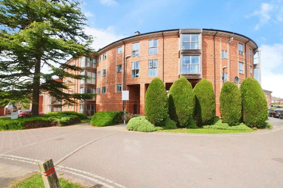 Main image of 1 bedroom Flat for sale, College Mews, York, North Yorkshire, YO31
