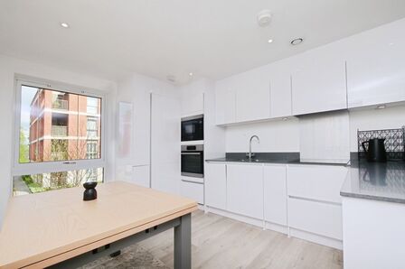 2 bedroom  Flat for sale