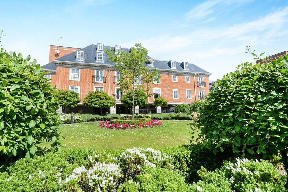 Main image of 2 bedroom Flat for sale, Skeldergate, York, North Yorkshire, YO1