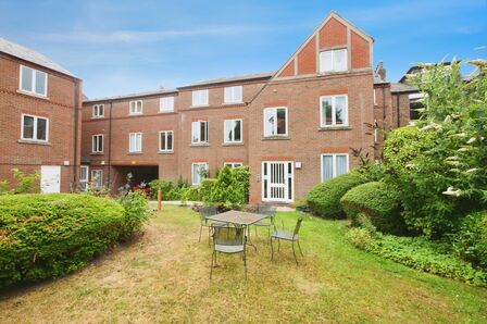 2 bedroom  Flat for sale
