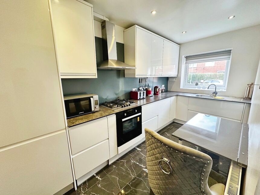 Main image of 3 bedroom Semi Detached House to rent, Pottery Lane, York, North Yorkshire, YO31