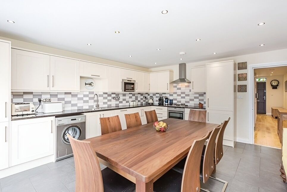 Main image of 5 bedroom House to rent, Pulleyn Mews, York, North Yorkshire, YO30