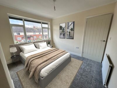 2 bedroom Mid Terrace House to rent