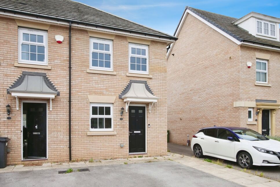 2 bedroom End Terrace House for sale
