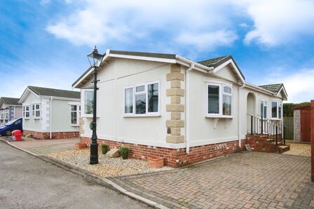 Swanlow Drive, 2 bedroom Detached Property for sale, &pound;150,000