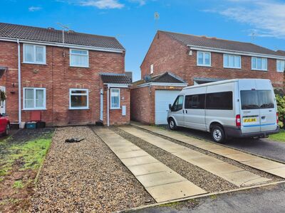 Wydale Road, 1 bedroom Semi Detached House for sale, &pound;200,000