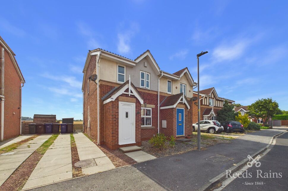 2 bedroom Semi Detached House for sale