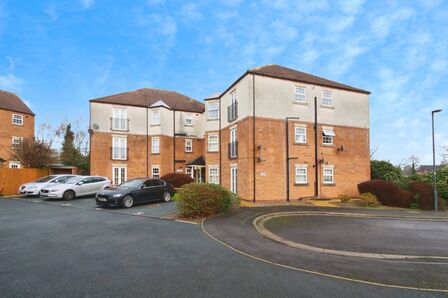 Didsbury Close, 1 bedroom Flat for sale, &pound;160,000