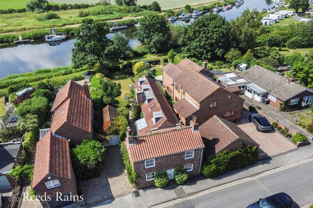 Front Street, 4 bedroom Detached House for sale, &pound;695,000