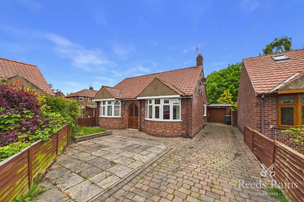 Main image of 2 bedroom Detached Bungalow for sale, Bedale Avenue, York, North Yorkshire, YO10