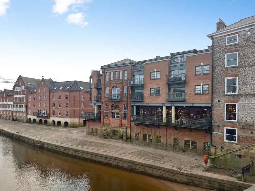 Main image of 2 bedroom Flat for sale, Merchant Exchange, York, North Yorkshire, YO1