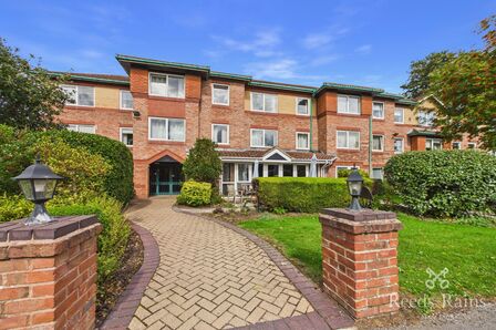 Danesmead Close, 1 bedroom Flat for sale, &pound;85,000