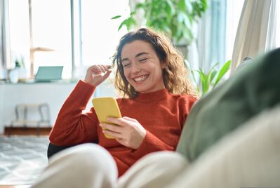 women on phone 