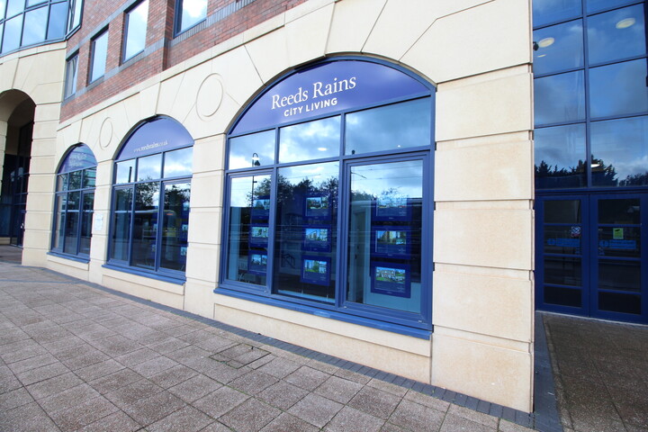 Estate Agents Salford Quays, Manchester | Reeds Rains