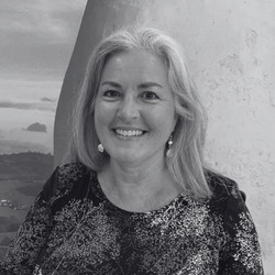 Vivien Hamilton Viewing Representative/Negotiator