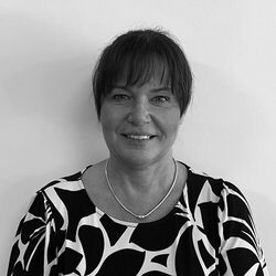 Elizabeth March Senior Sales & Lettings Negotiator