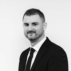 Phil Simpson  Branch Manager