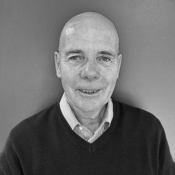 Alan Adams  Customer Service Representative